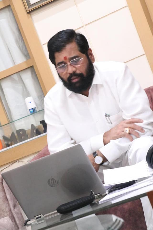 Eknath Shinde And Uddhav Thackeray Phone call important points