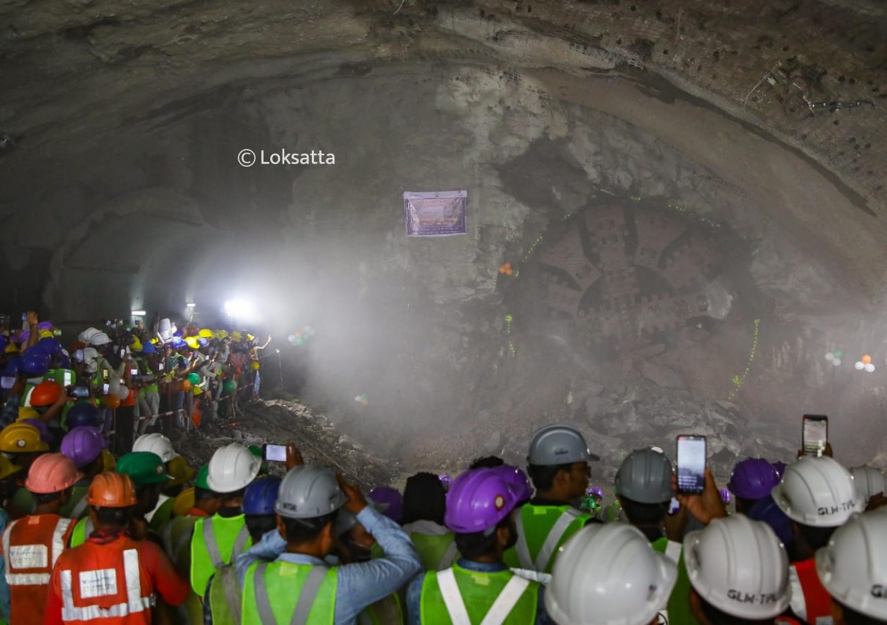 Pune Metro tunnel boring machine