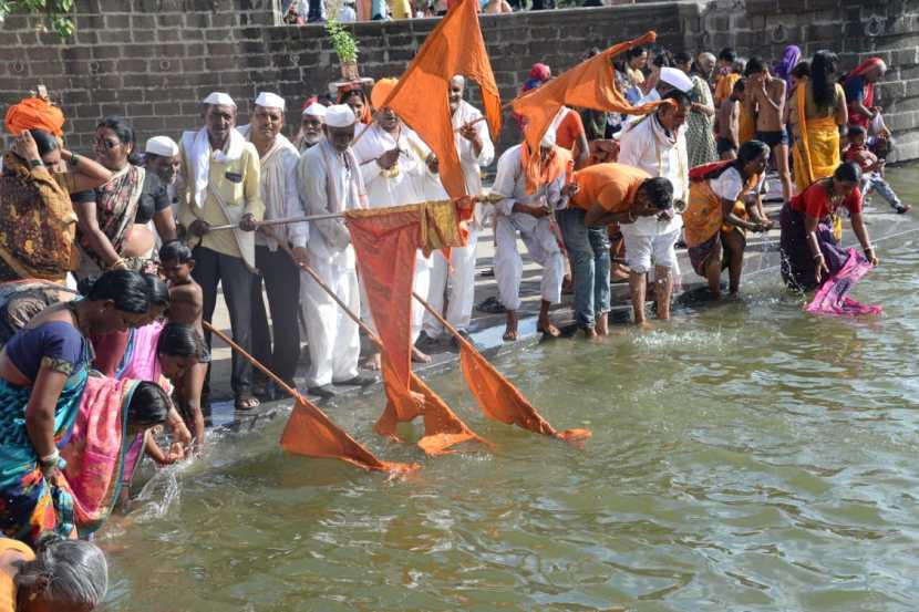 त्यामुळं महाराष्ट्राच्या कानाकोपऱ्यातून वारकरी देहूत दाखल होत आहेत. (फोटो सौजन्य - राजेश स्टिफन)