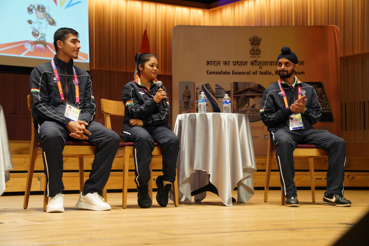 ब्रिटनमधील भारतीय दुतावासाने भारतीय खेळाडूंसाठी विशेष कार्यक्रम आयोजित केला होता.