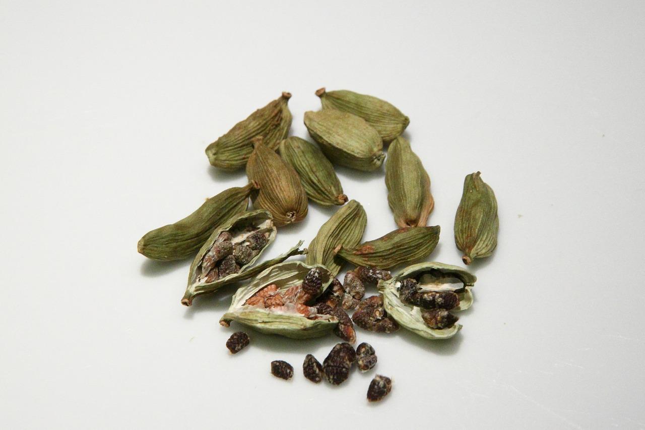 benefits of cardamom