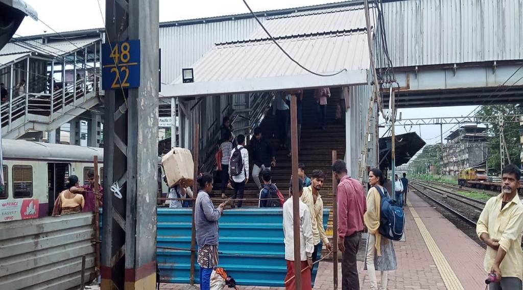 dombivali station