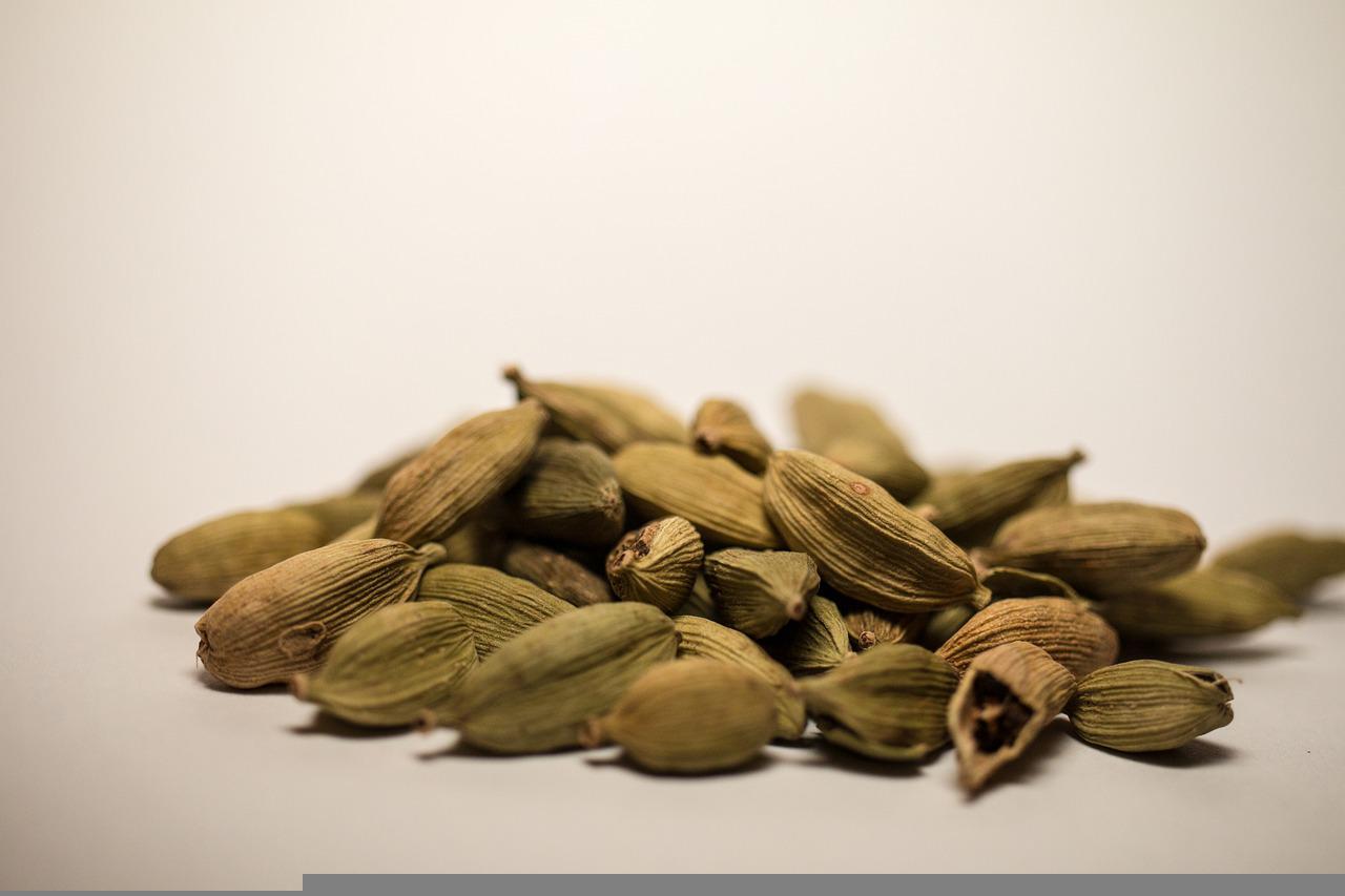 benefits of cardamom