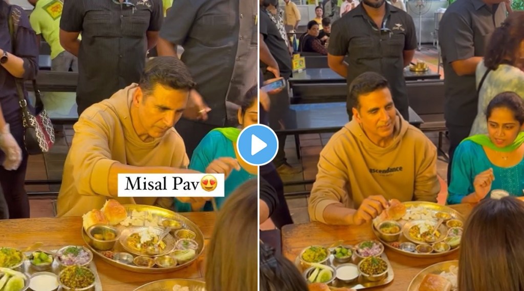 Akshay kumar eating misal pav at pune