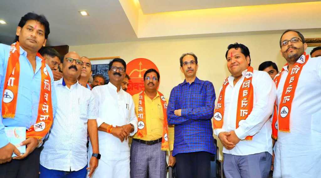 Many leaders joining Shivsena Uddhav Thackeray