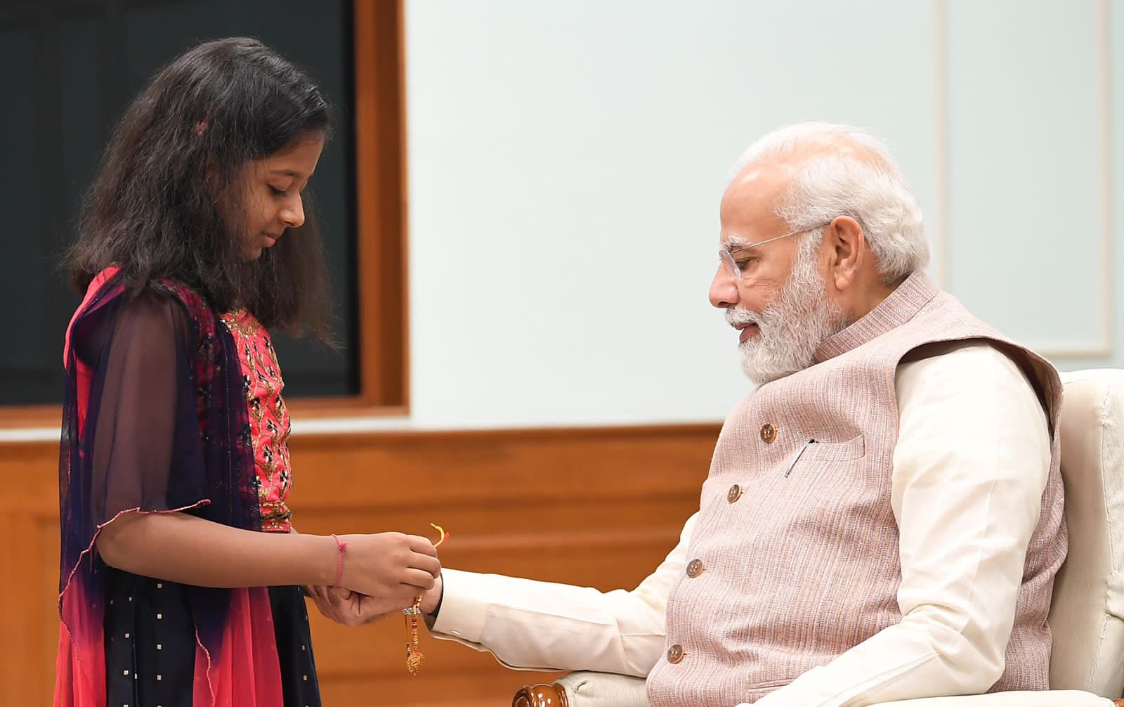 PM Modi Raksha Bandhan