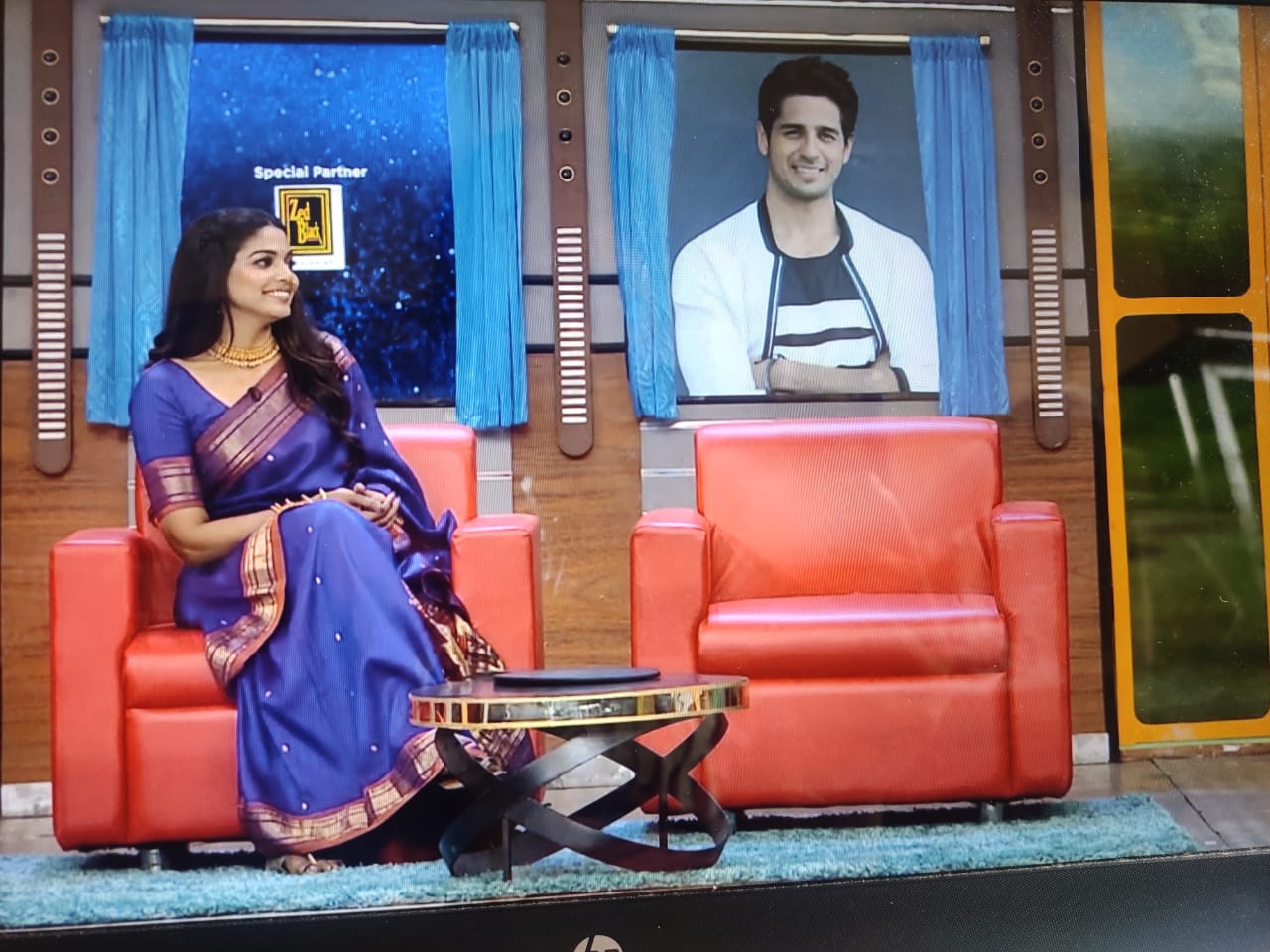 pooja sawant has crush on bollywood actor siddhardh malhotra bus bai bus show