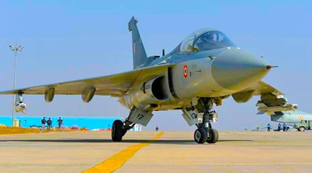 tejas plane