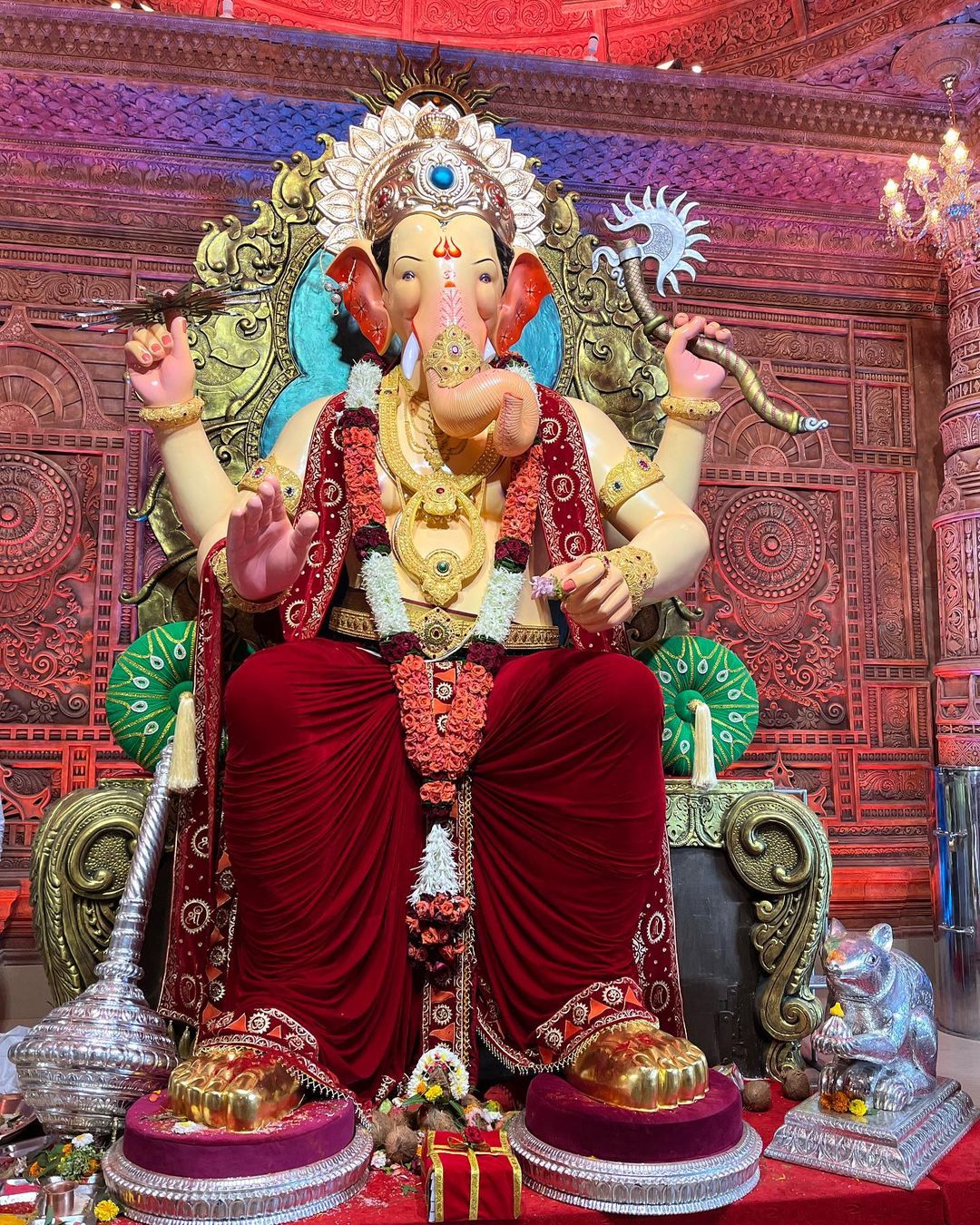 Ganeshotsav 2022 lalbaugcha raja donation money gold