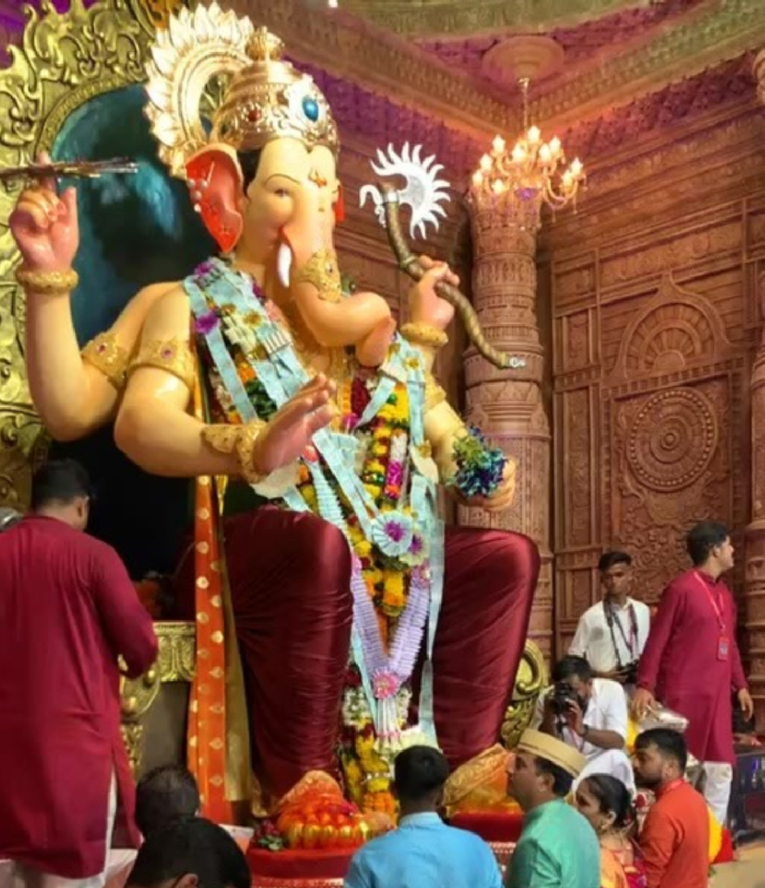 Ganeshotsav 2022 lalbaugcha raja donation money gold