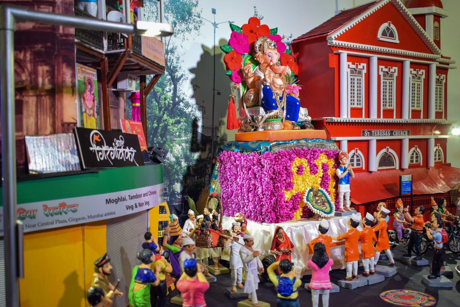 Ganesh utsav 2022 Girgaon Boy made stunning home decoration for Ganpati