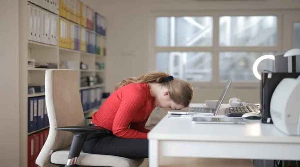 How to avoid sleep during work