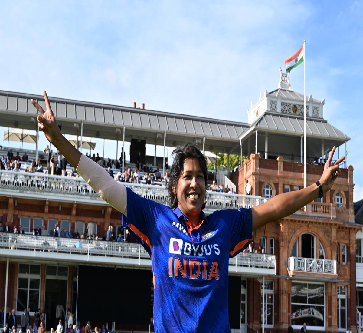 Jhulan Goswami bids farewell to international cricket, BCCI shares emotional photo 