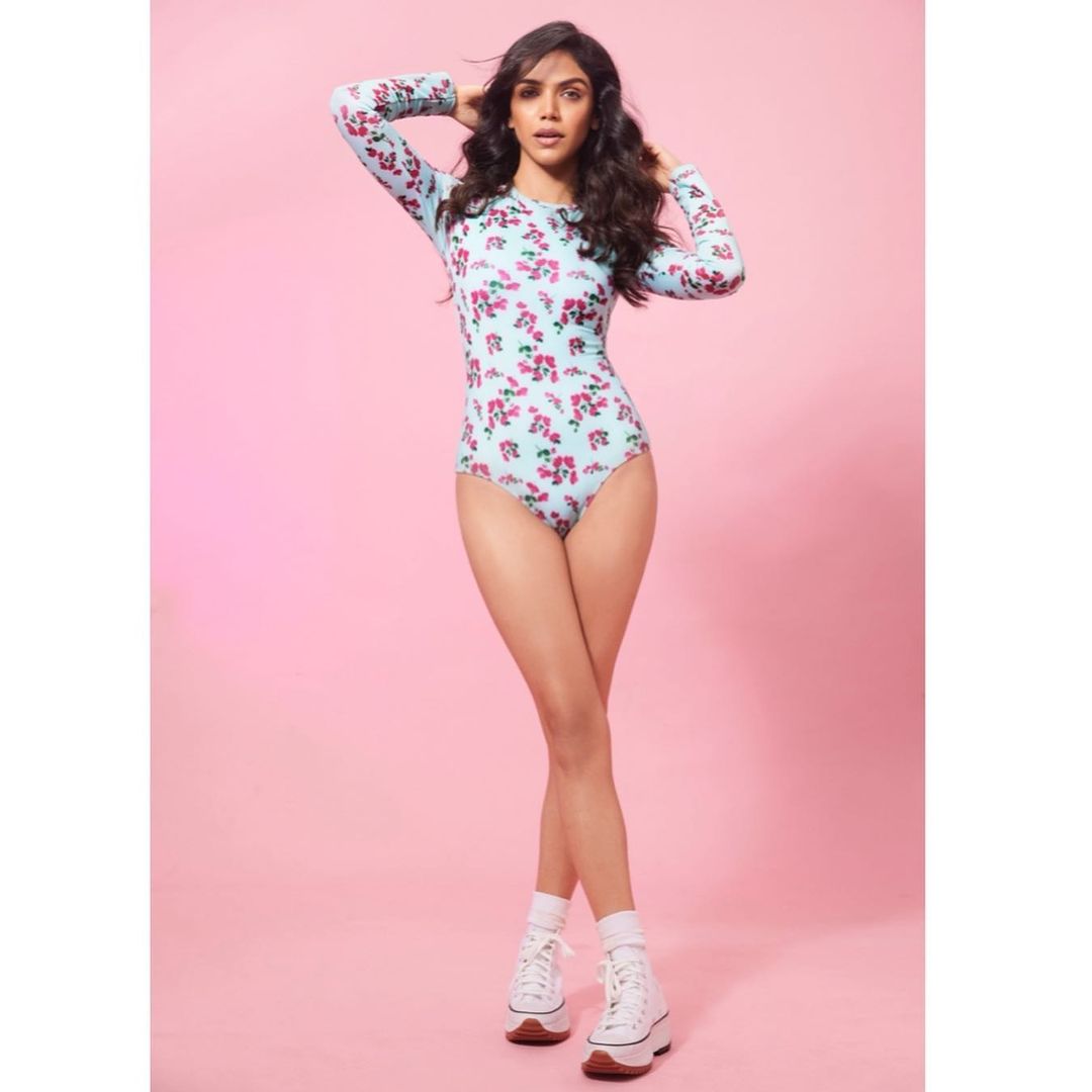 Shriya Pilgaonkar bold photoshoot in monokini