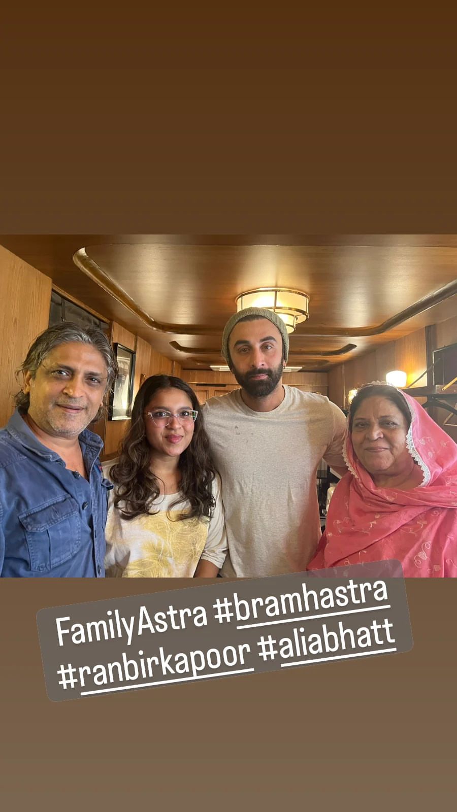 alia bhatt ranbir kapoor spent time with there bodygaurd family