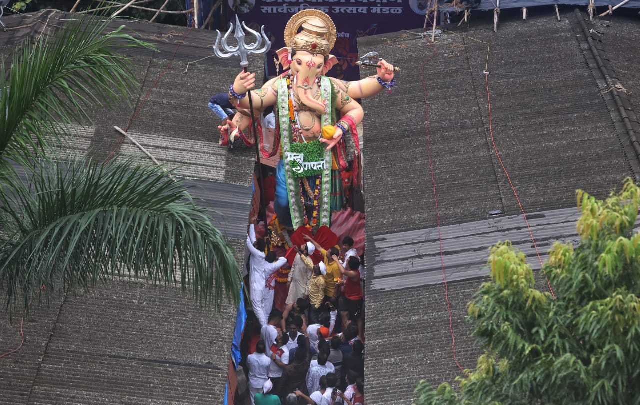 ganesh visarjan 2022 lalbaugh raja mumbaicha raja miravnuk photos