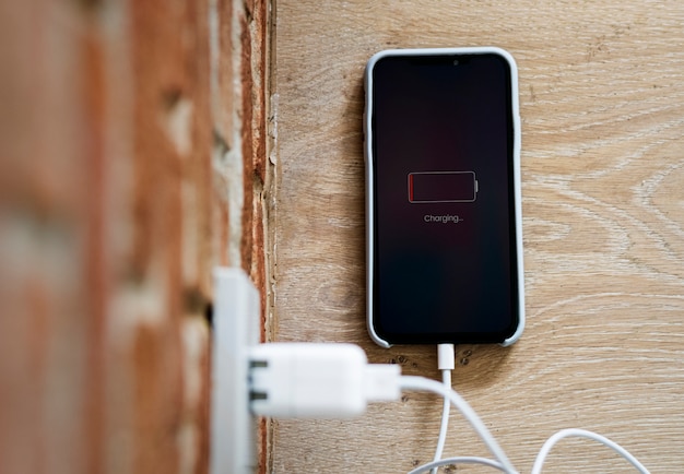 Mobile charging mistakes that everyone should avoid