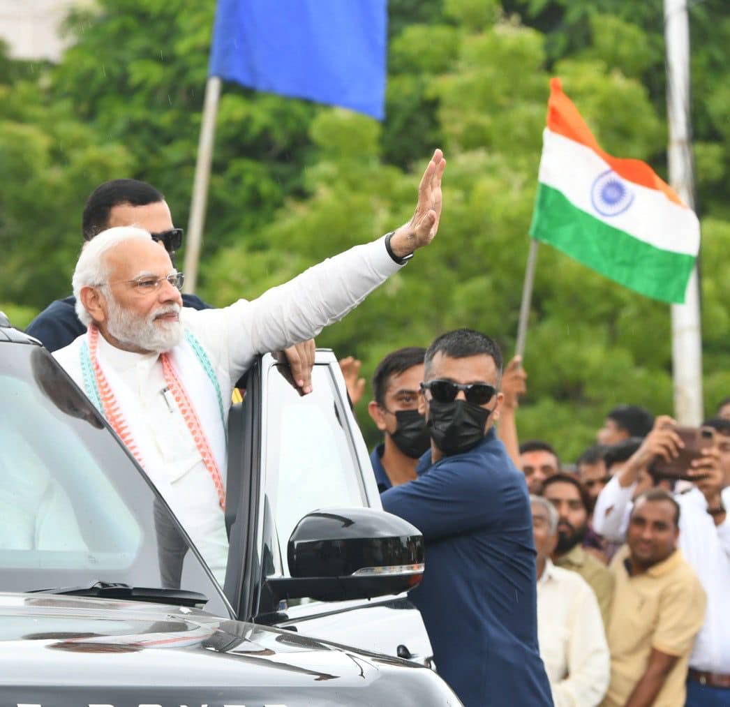 pm narendra modi birthday special know about his property house cars 