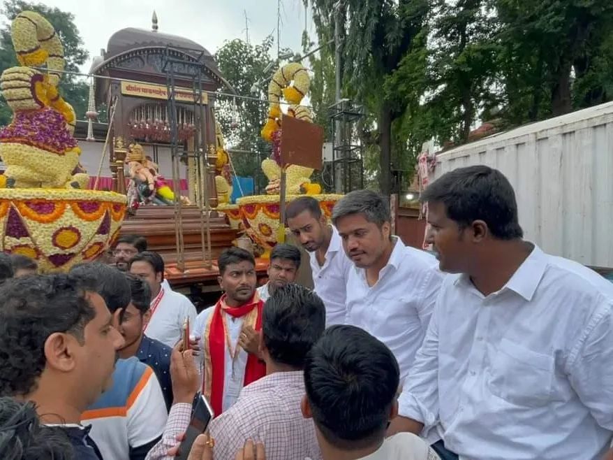 rohit pawar ganpati visarjan mirvnuk 2022 pune photos