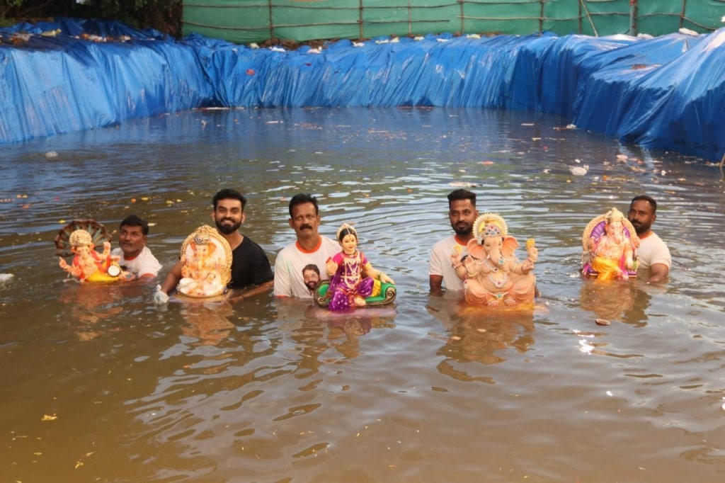 Thanekar's good response to Ganesh idol immersion concept in artificial lake in thane