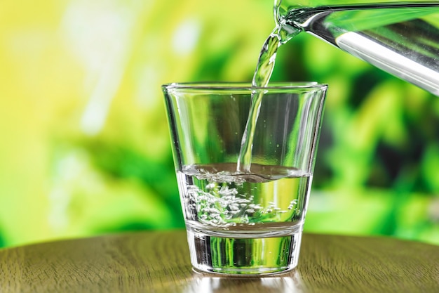 These are the Advantages and disadvantages of drinking hot water regularly