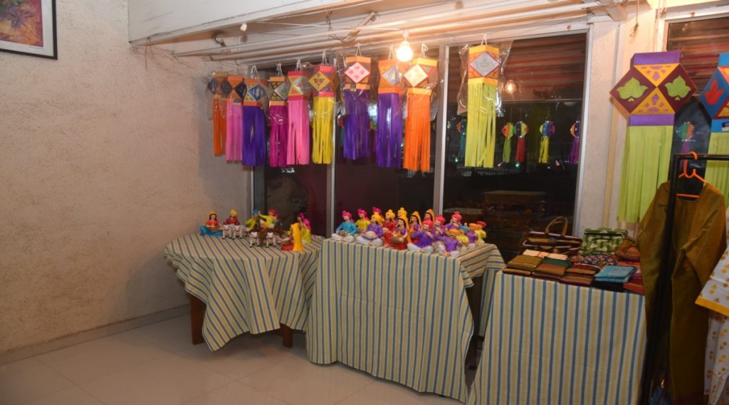 Exhibition of items made by prisoners on the occasion of Diwali