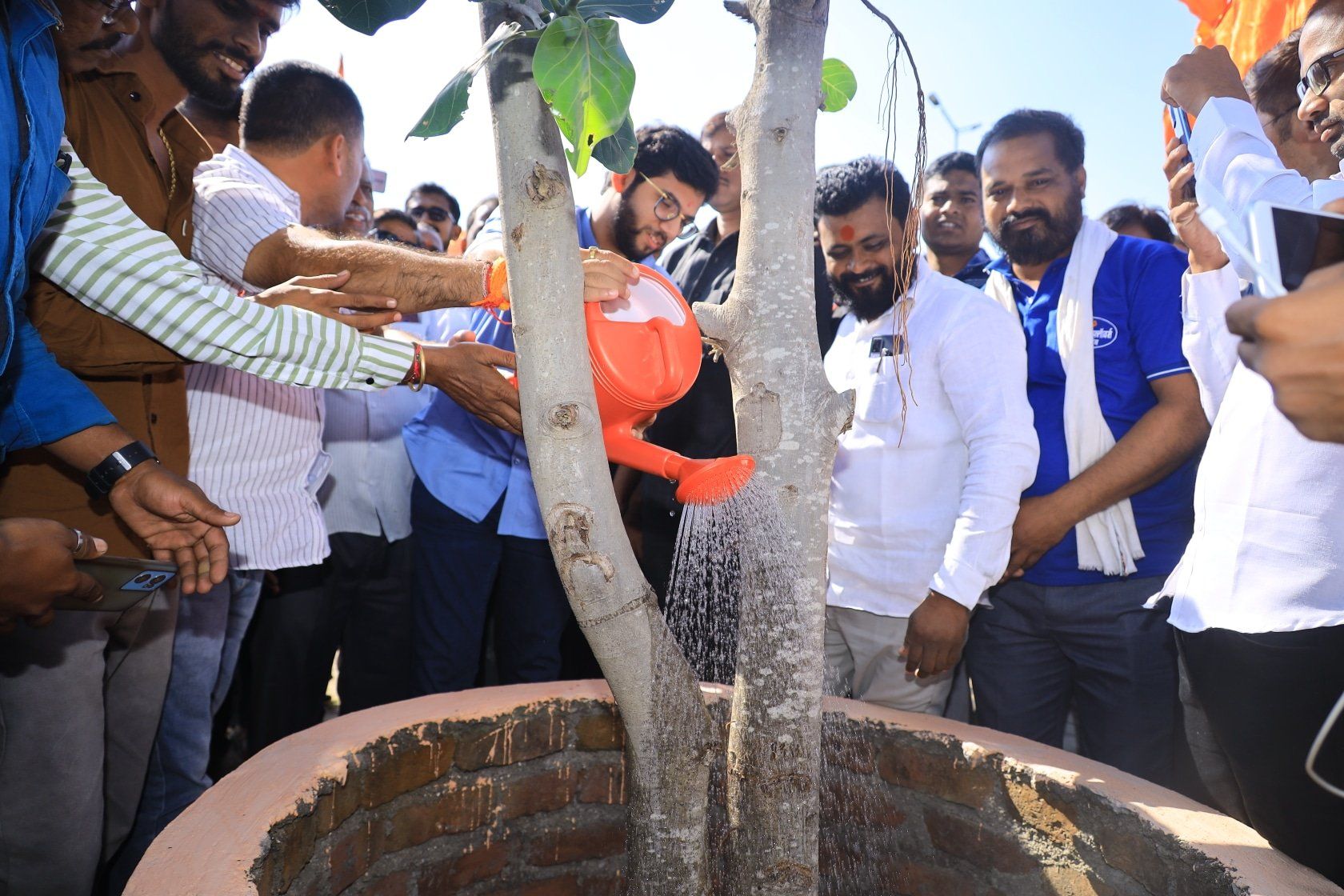 Aditya Thackeray Pune Nashik Drought