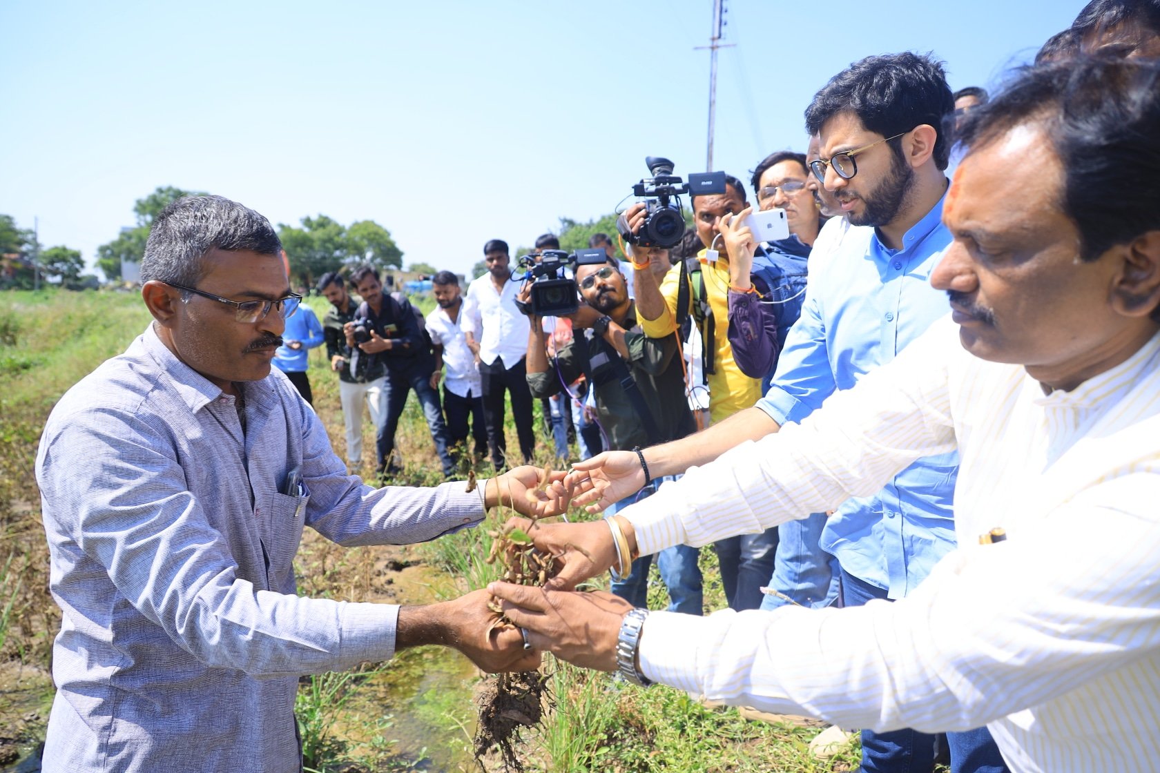 Aditya Thackeray Pune Nashik Drought