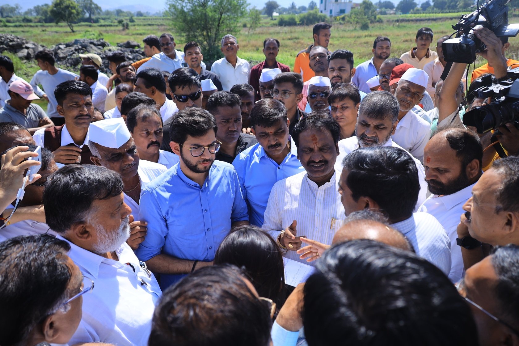 Aditya Thackeray Pune Nashik Drought