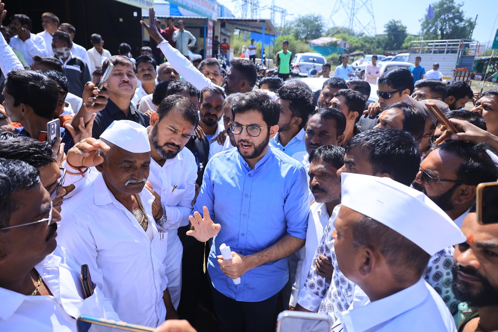 Aditya Thackeray Pune Nashik Drought