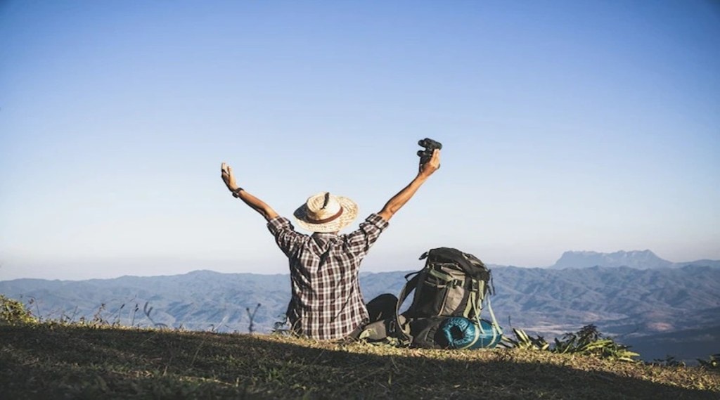 Always remember to carry these gadgets along with smartphone while travelling