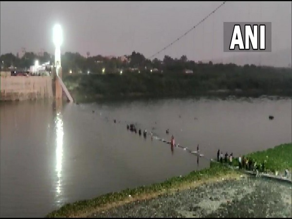 दुर्घटना घडल्यापासून शोध व बचावकार्य सातत्याने सुरू आहे.