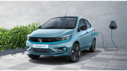 अरे वा! वाहनप्रेमींनी Tata Tiago EV ला दिला भरभरून प्रतिसाद; पहिल्याच दिवशी झाले ‘इतके’ बुकींग…