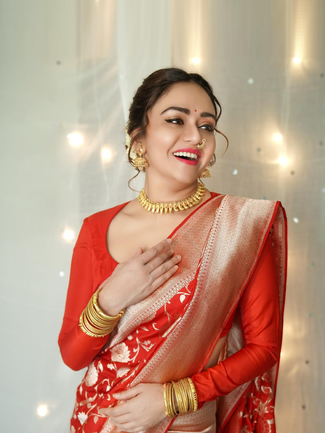 amruta khanvilkar in paithani saree – Boutiquesarees.com