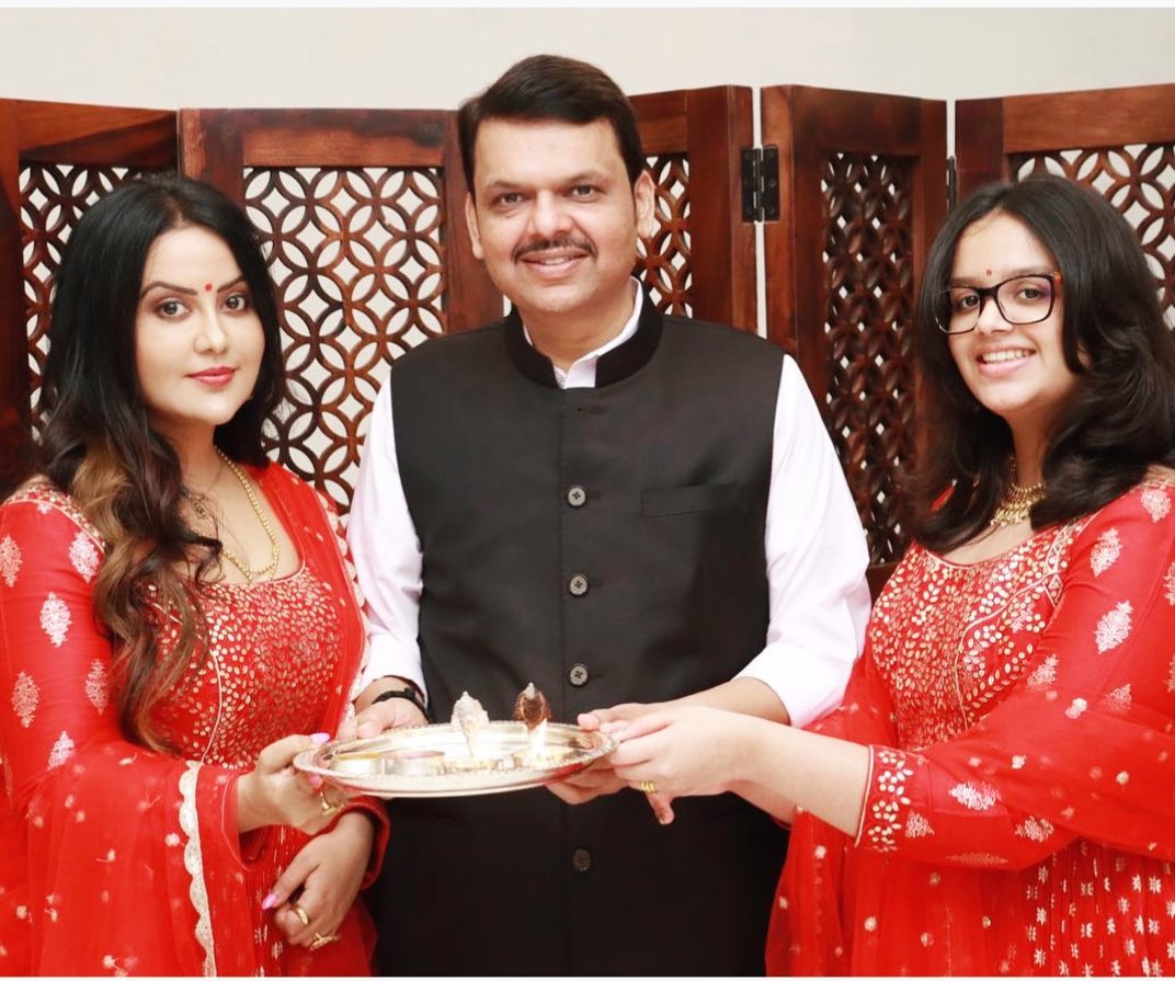 deputy cm devendra fadnavis amruta fadnavis diwali celebration 