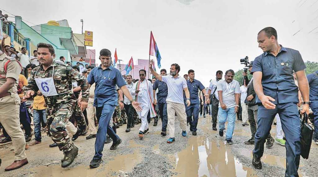 एक हजार किलोमीटरचा टप्पा पार करून काँग्रेसच्या भारत जोडो यात्रेने सोमवारी आंध्र प्रदेशमध्ये प्रवेश केला