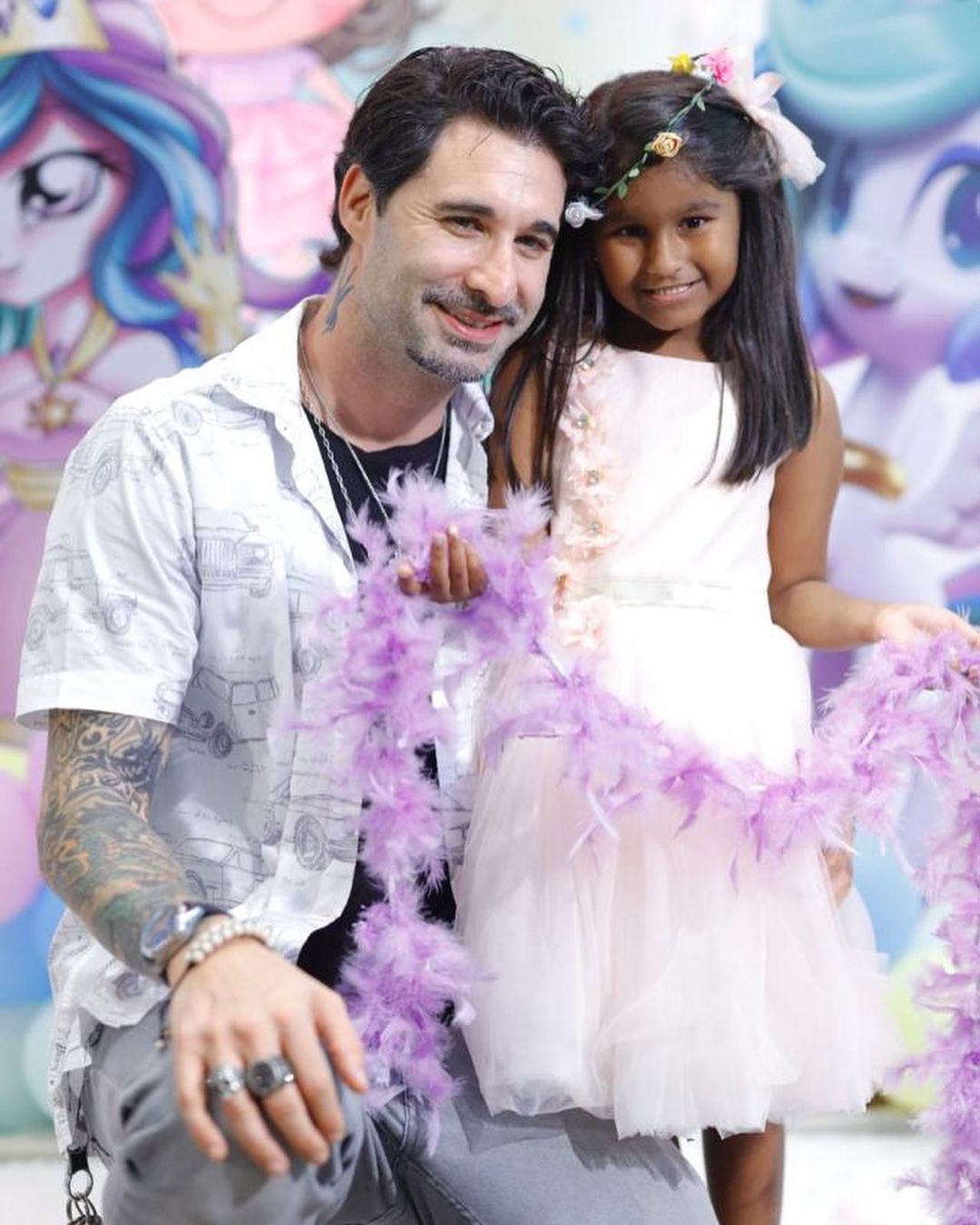 Sunny Leone Daughter Birthday Pics 