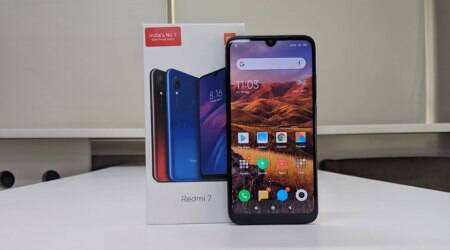 Redmi 7 हा स्मार्टफोन ४,९९९ रुपयांमध्ये उपलब्ध आहे. 