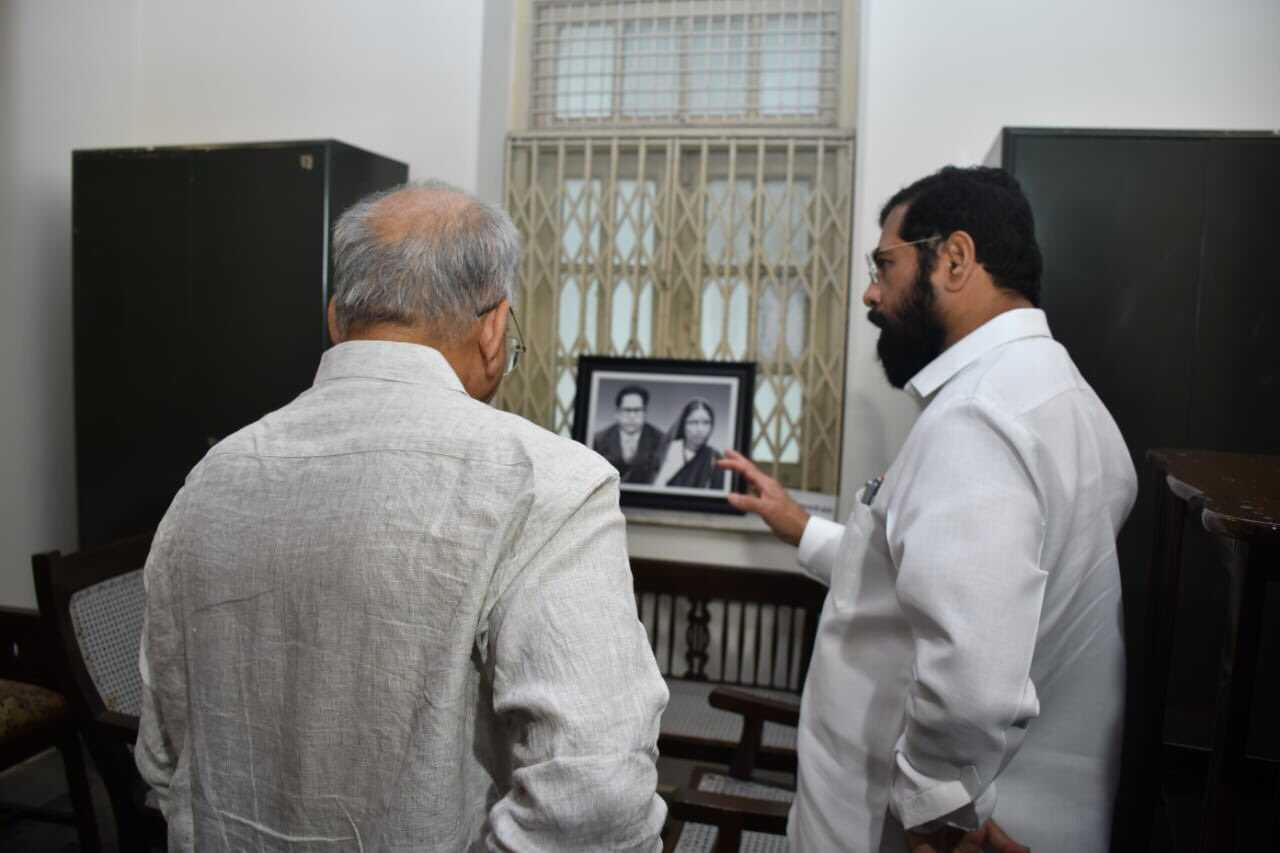 त्या परिषदेला मी उपस्थित होतो. सामाजिक मुद्द्यांवर ती परिषद झाली होती - प्रकाश आंबेडकर