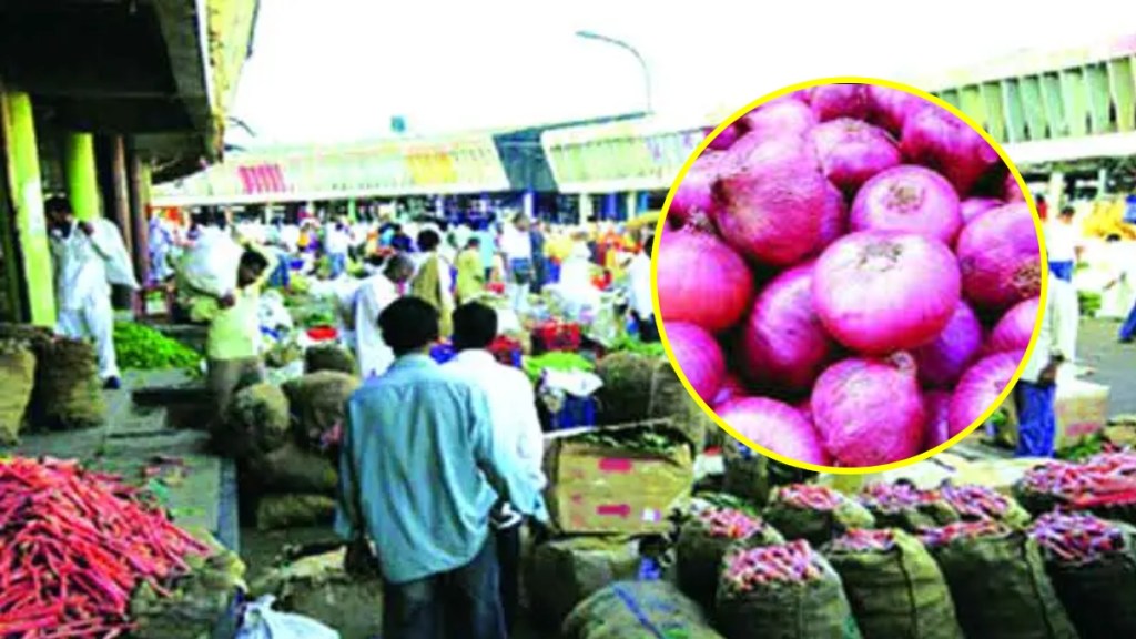 in apmc market onion prices fall due to low demand navi mumbai