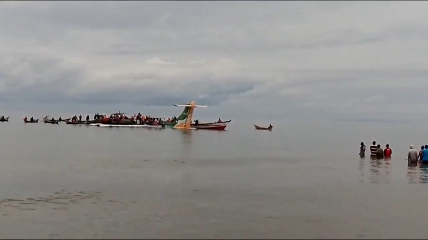  plane crashed into lake tanzania