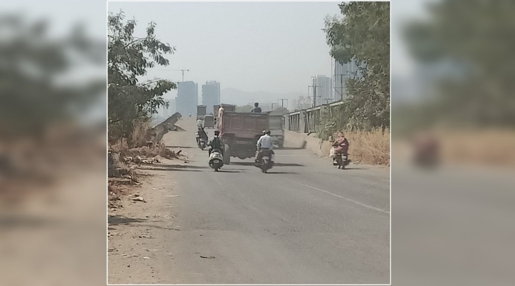 Fear of accidents due to mudslide on Kasheli Khadi bridge