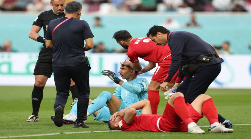 fifa world cup 2022 iran vs england match iran goalkeeper alireza beiranvand injury concussion substitute