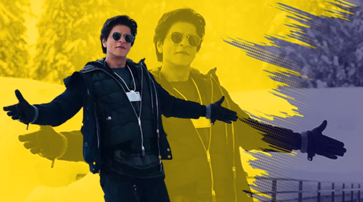 SRK extends Independence greetings to fans in his signature pose