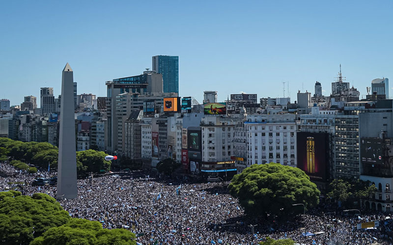 World champion Argentina team paraded in an open bus, the players were airlifted by overzealous fans 