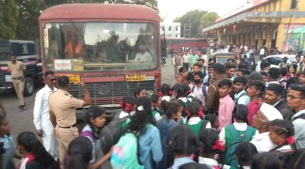 students agitation at cbs bus depot