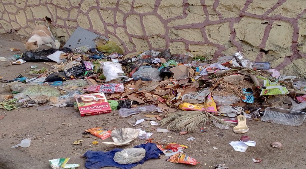 garbage footpath cbd navi mumbai