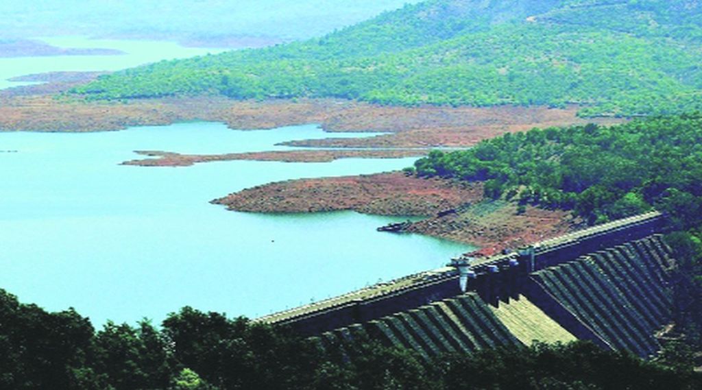 दोन महिन्यांतील उन्हाच्या चटक्याचा, अतिवापराचा परिणाम; राज्याच्या जलसाठय़ात १२ टक्के घट