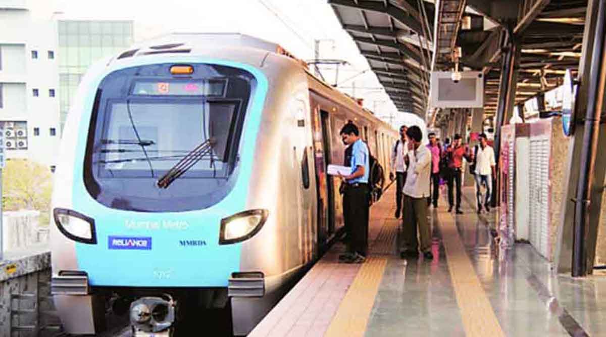 Ghatkopar Metro Station Footbridge Ghatkopar Metro Station Crowd   Metro Station 