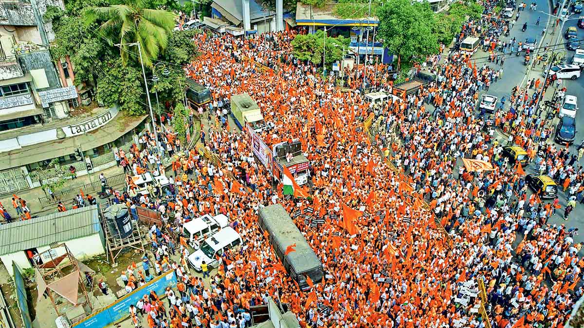 Hindu Organisations Organise A Massive Jan Aakrosh Morcha Against Love Jihad Mumbai Print News